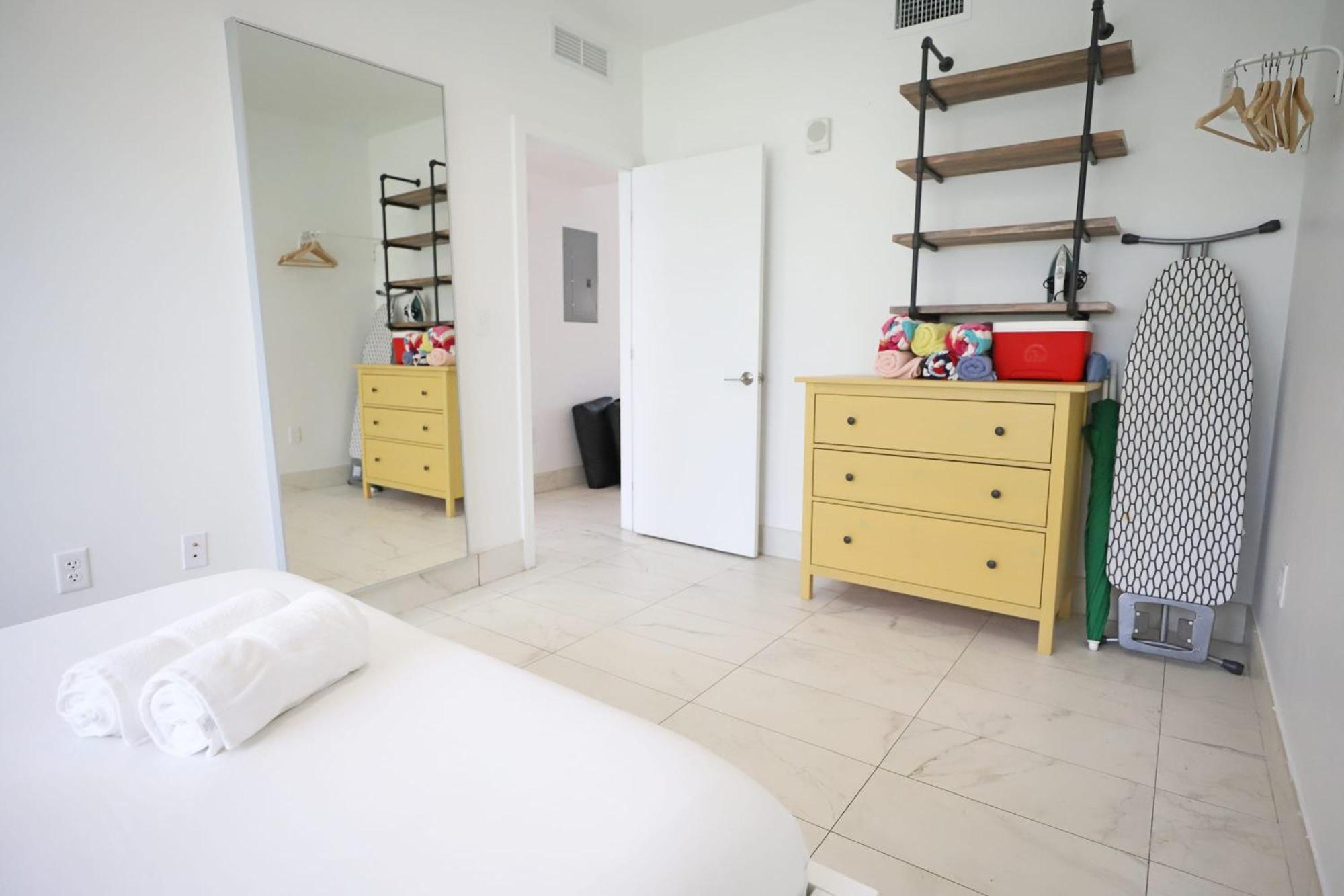 3 Minute Walk To Beach Bungalow Family Friendly Free Parking Miami Beach Exterior photo