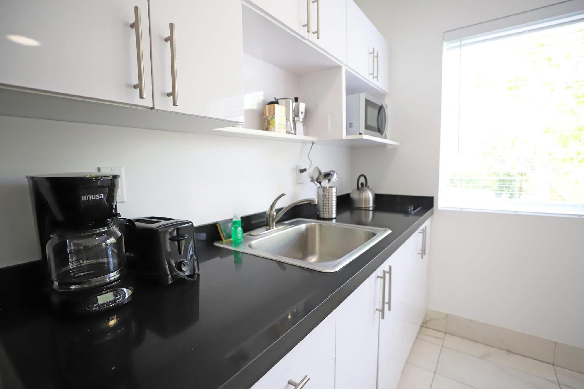 3 Minute Walk To Beach Bungalow Family Friendly Free Parking Miami Beach Exterior photo